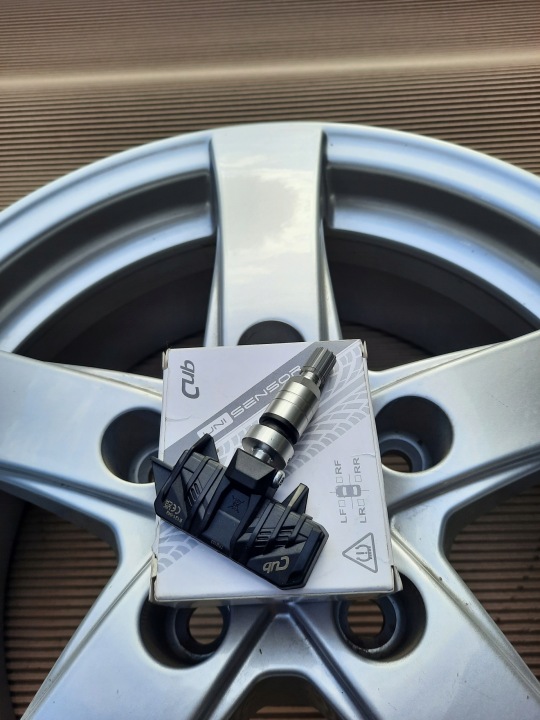 CAPTEUR PRESSION TPMS BMW X7 03/2019-12/2025 /ZAPROGRAMOWANY/