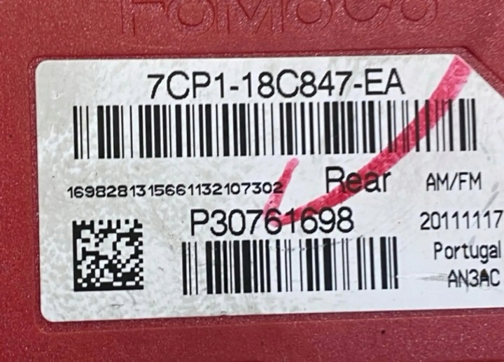 AMPLIFICATEUR D'ANTENNE VOLVO S60 II 7CP118C847EA 2.4L DIESEL 2012