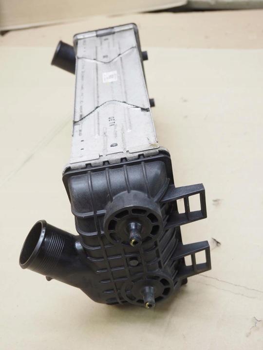 28270-2B743 KIA SPORTAGE IV HYUNDAI TUSCON III 3 15- RADIATEUR ÉCHANGEUR AIR-AIR