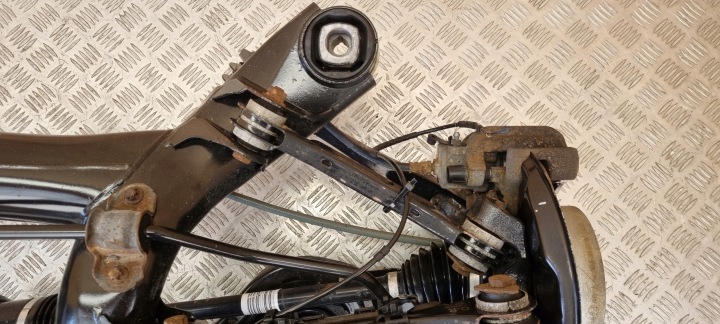 BMW F20 F30 SUSPENSION POUTRE CHÂSSIS CHÂSSIS BERCEAU ARRIÈRE ARRIÈRE 6857722