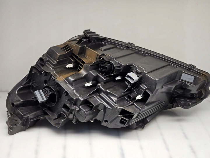 PROJECTEUR DROITE CÔTÉ PEUGEOT 5008 II 89914260
