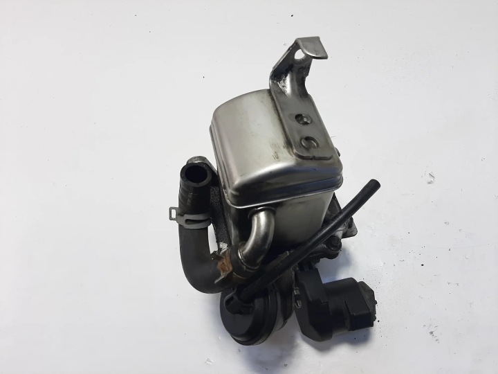 RADIATEUR VANNE EGR D4204T5 2015 162000 KM VOLVO V70 36010129 32203034