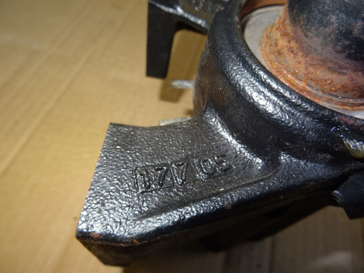 TOYOTA RAV 4 IV DEMI-ARBRE DROITE DU32R