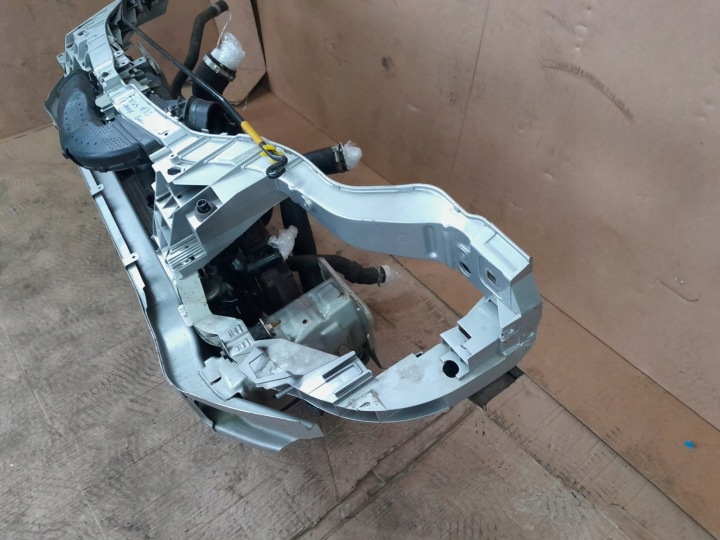 FORD FOCUS MK3 LIFT 2.0 TDCI AUTOMATE RADIATEURS RENFORCEMENT POUTRE VENTILATEUR