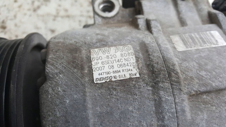 COMPRESSEUR COMPRESSEUR DE CLIMATISATION 6Q0820808D SKODA FABIA II SEAT AUDI 1.4TDI