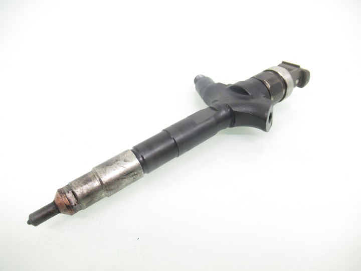 INJECTEUR OPEL VECTRA C 3.0 CDTI 0800
