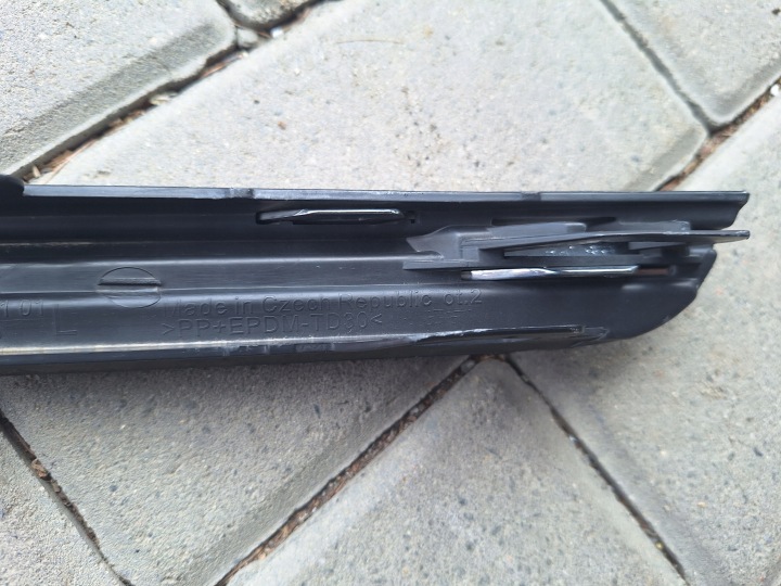 GRILLE MOULURE PARE-CHOCS GAUCHE AVANT VW GOLF VII 5G0