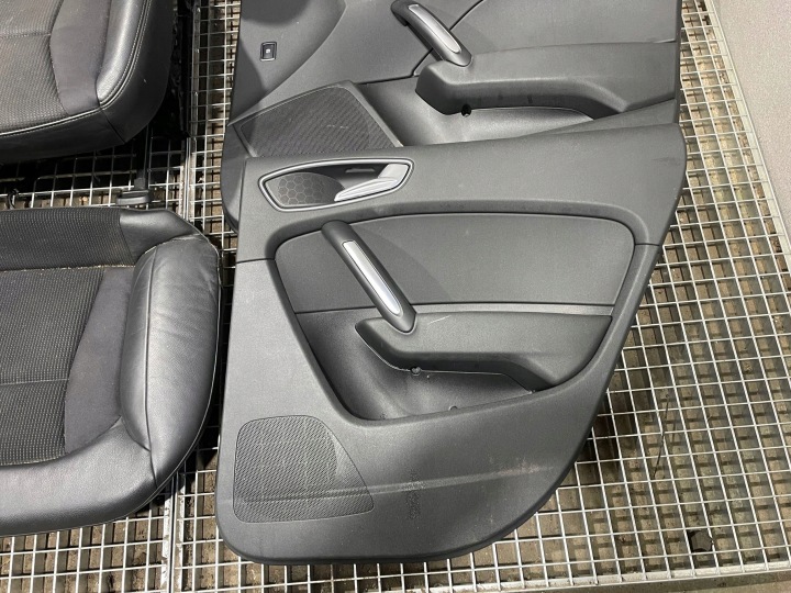 2012 AUDI A1 KOMPTEL SIÈGES AVEC FLANCS 8X4867318