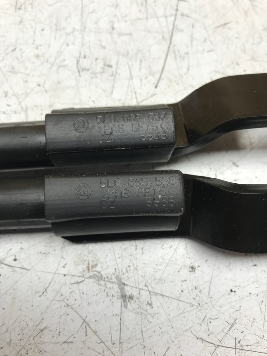 SKODA YETI GUIDES SIÈGES 5L0885537 5L0885538