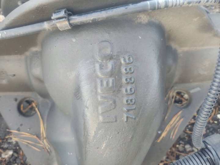 IVECO OE 7186886 PONT ARRIÈRE