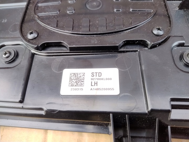 HYUNDAI IONIQ VI 6 PHARE LED PARE-CHOCS ARRIÈRE EN BON ÉTAT ORIGINAL 92700-KL000