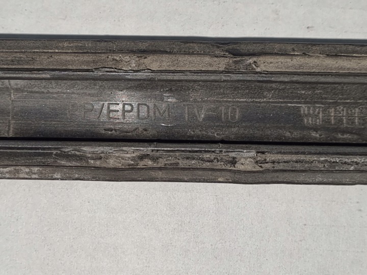 BMW OE 51131960731 MOULURE PORTES