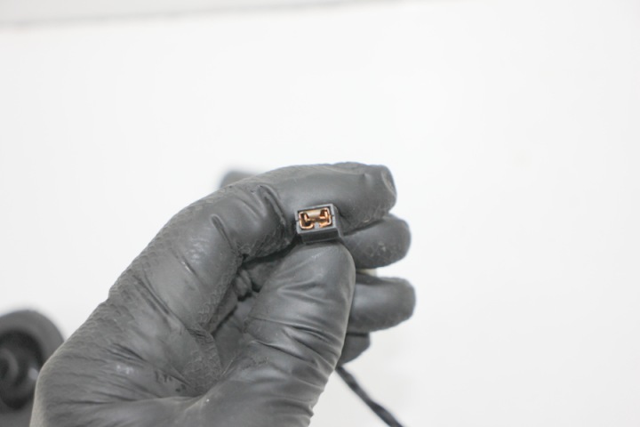 INSTALLATION ÉLECTRIQUE ARRIÈRE COUVERCLES PORSCHE CAYENNE (92A) 7P5971145L 33935105 4.8L