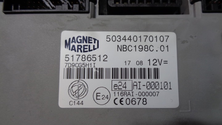 ORDINATEUR CONTACTEUR D'ALLUMAGE FUSIBLE FIAT BRAVO 2 II 1.6 16V M-JET