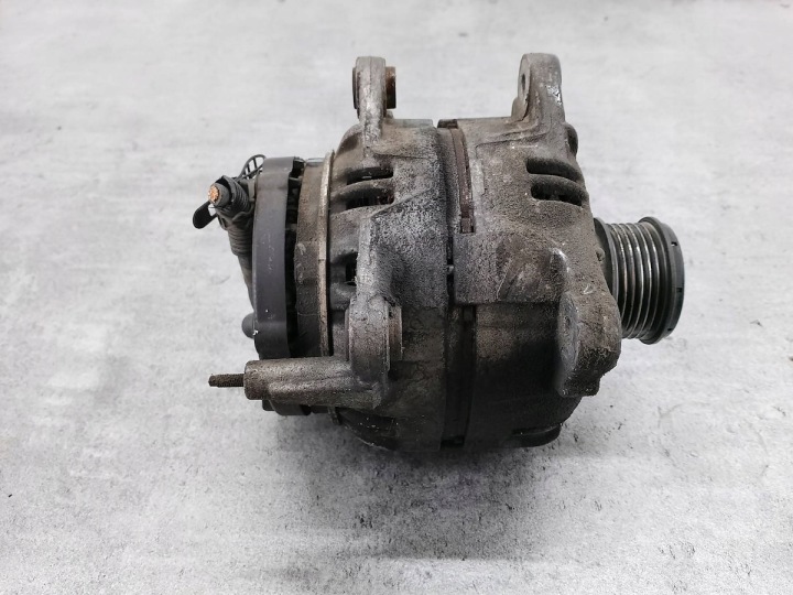 ALTERNATEUR AUDI A4 B6 06F903023J 0124525067 1.9 TDI BOSCH