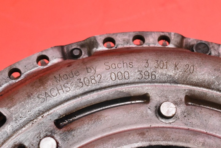 EMBRAYAGE DOUBLE MASSE BI-MASSE VW GOLF 5 V 2.0 TDI 140 KM 03-09