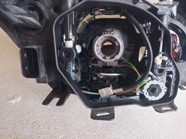 PHARE PROJECTEUR BMW E60 E61 LIFT LCI XÉNON GAUCHE EUROPE