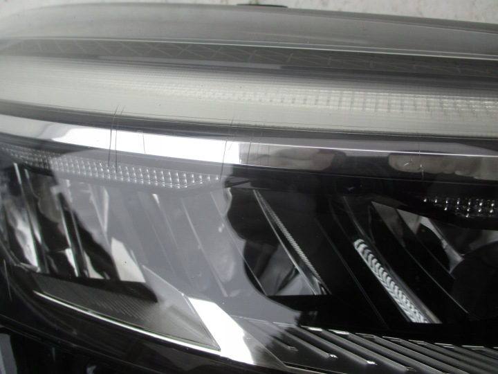 RENAULT CLIO V PHARE PROJECTEUR DROIT EUROPE 19-23 ANNÉE DOUBLE LED RYSNIETA