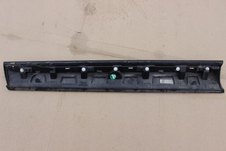 VOLVO XC60 II XC-60 II MOULURE DE PORTE DROITE AVANT 32208730 32208739