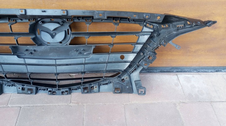 GRILLE CALANDRE RADIATEUR DANS PARE-CHOCS AVANT MAZDA 3 III BM 13-16 BHN1-50712