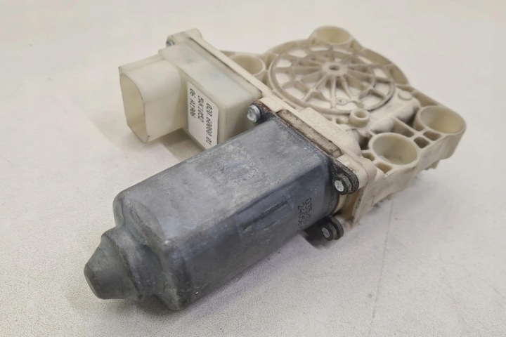 ÉLÉVATEUR VITRES DROITS AVANT PORTES BMW 7 (E65, E66, E67) 67628382002