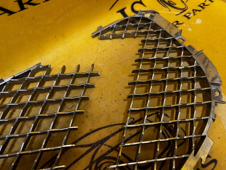 CALANDRE GRILLE INSIGNE LOGO EMBELMAT JAGUAR XJL X351