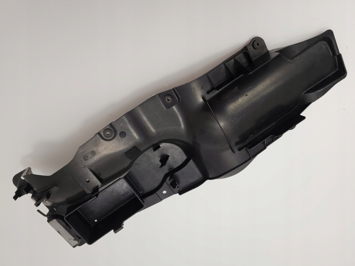 SUZUKI GSX 1300 B-KING 07-11 PASSAGE DE ROUE DÉFLECTEUR PROTECTION REMPLISSAGE ARRIÈRE