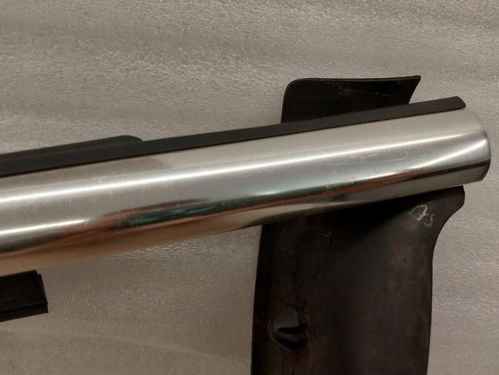 AUDI A8 D4 4H MOULURE VITRES GAUCHE AVANT GAUCHE AVANT PARAPET RACLOIR