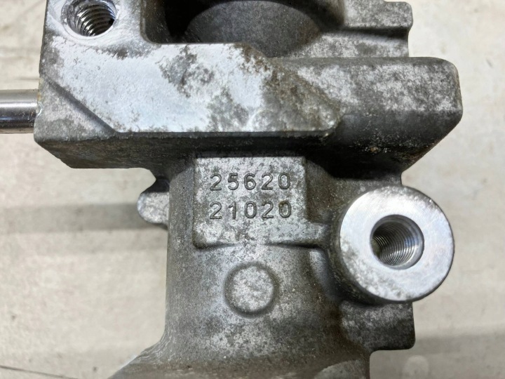 YARIS III 1.5 HYBRIDE CAPTEUR SOUPAPE RECYCLAGE GAZ D'ÉCHAPPEMENT EGR 25620-21020