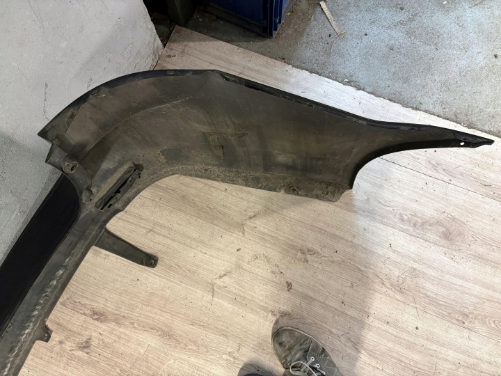 TOYOTA AVENSIS III T27 UNIVERSEL PARE-CHOCS ARRIÈRE ARRIÈRE 52159-05150 52159-05160