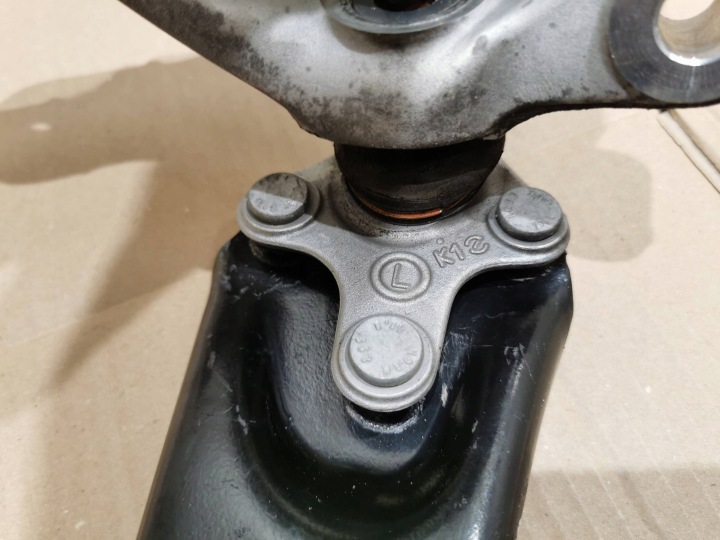 VW TIGUAN II 5NA 16- ROTULE DE DIRECTION AVANT GAUCHE BRAS DE SUSPENSION AVANT 5QD407257F