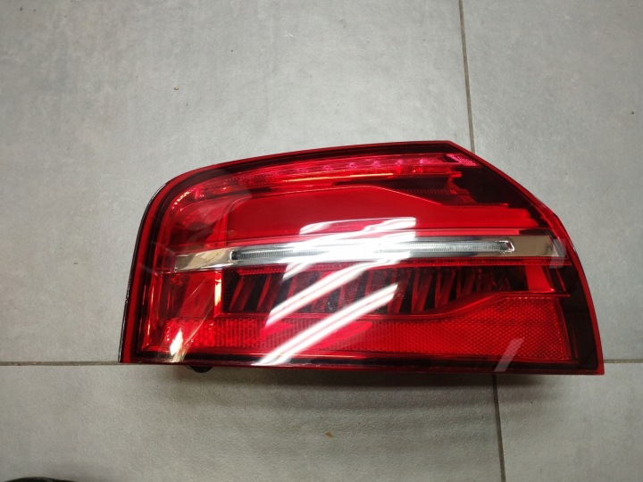 AUDI A8 D4 4H 2016 LIFT EUROPE PHARES ARRIÈRE JEU 4H0945094K 4H0945093K LED