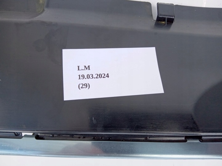 MOULURE PROTECTION COURROIE ARRIÈRE MERCEDES C W204 UNIVERSEL A2046906541