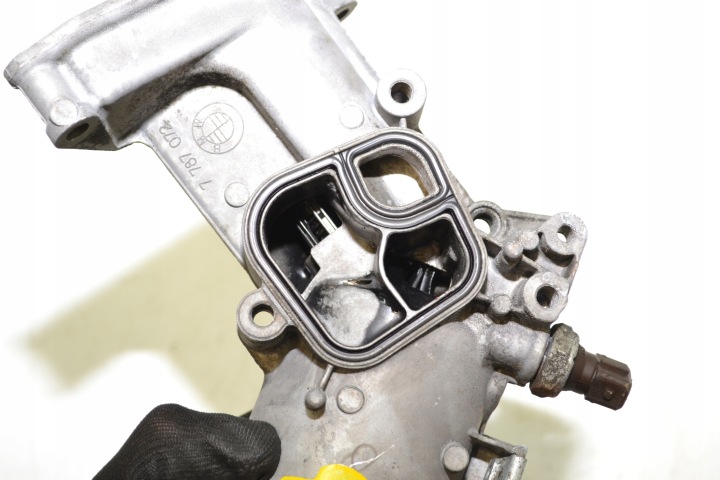BMW E46 E90 2.0D SUPPORT FILTRE HUILES 7787072