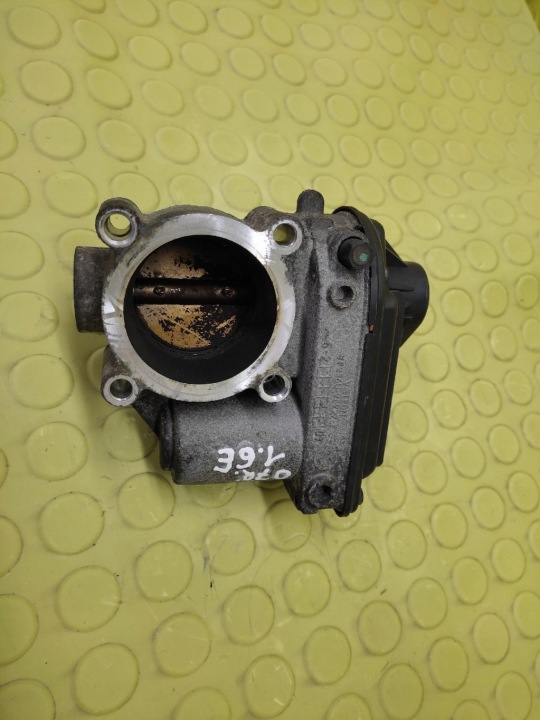 FORD FOCUS MK2 1.6 PAPILLON DES GAZ 2S6UFC