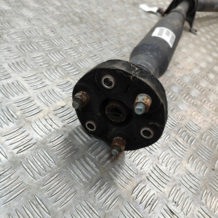 ARBRE DE TRANSMISSION DODGE CHARGER 04593679AA 28462823 2.7L 141KW 2006