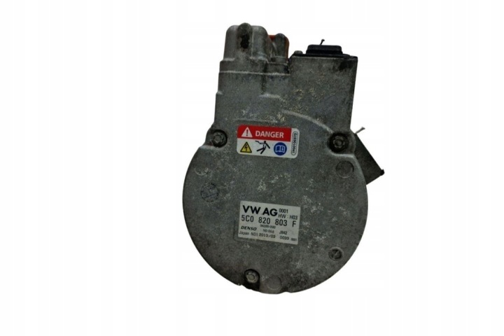 COMPRESSEUR DE CLIMATISATION VW JETTA III (1K2) 5C0820803F 1.4L 2013