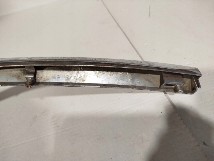 CHROME GRILLE DE RADIATEUR MOULURE DROITE MAZDA 6 GJ