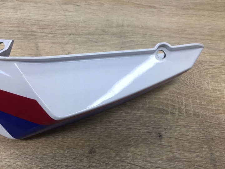 PLASTIQUE DÉFLECTEUR D'AIR DROITE ARRIÈRE PLASTIQUE BMWG310R 8556778