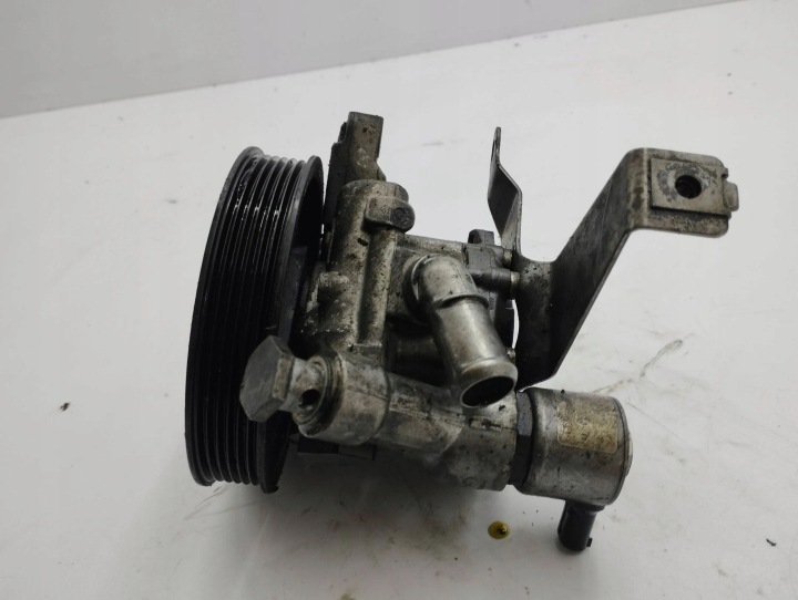 BMW 5 E60 E61 2006 POMPE AMPLIFICATEUR
