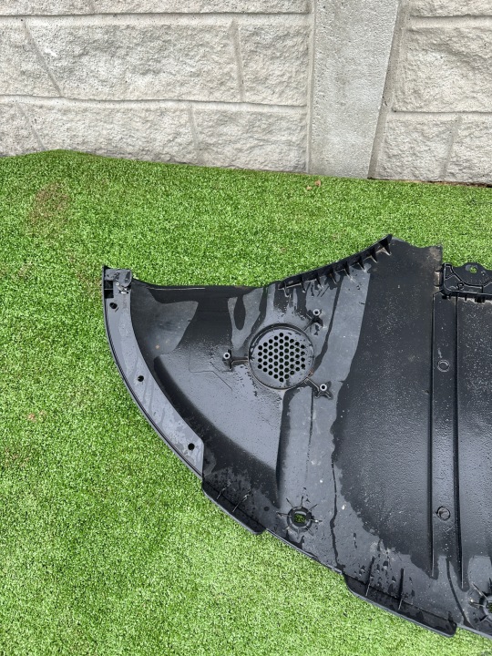 TESLA MODÈLE Y 20R- PROTECTION PLAQUE SOUS MOTEUR 1760713-00