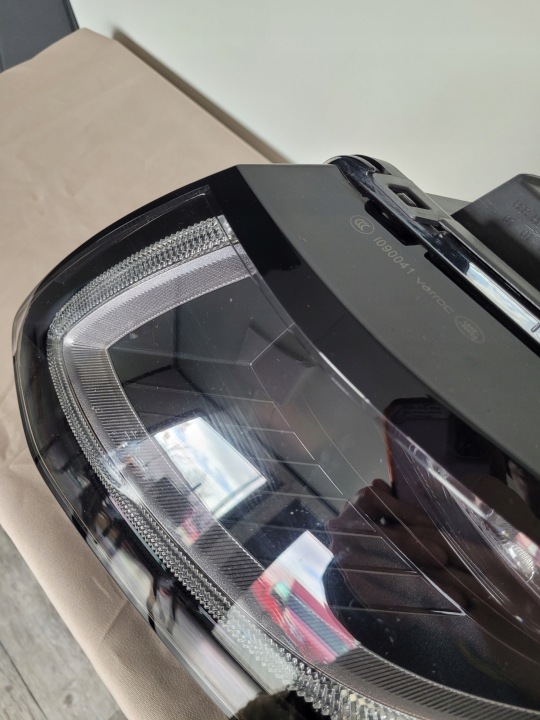 PHARE GAUCHE AVANT RANGE ROVER EVOQUE LIFT COMPLET LED GJ3M13W030EA