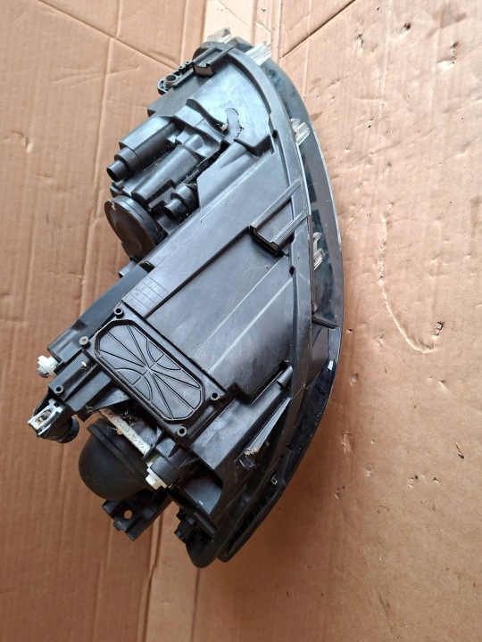 PROJECTEUR VOLKSWAGEN GOLF VII 5G1941005D