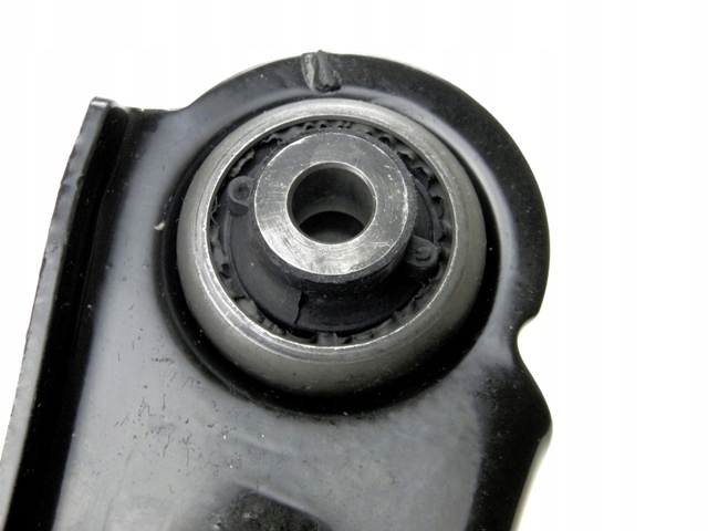 BRAS DE SUSPENSION AVANT DROIT RENAULT ESPACE IV 02- INFÉRIEUR