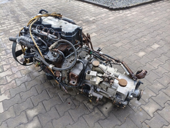 IVECO EURO CARGO MOTEUR DIESEL 3.9L F4AE3481B 170KM