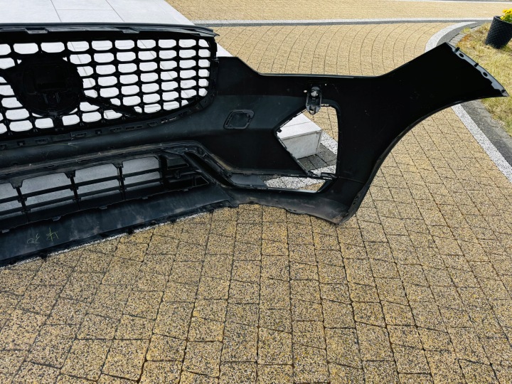 PARE-CHOCS VOLVO XC60 II 2 LIFT R DESIGN AVANT AVANT
