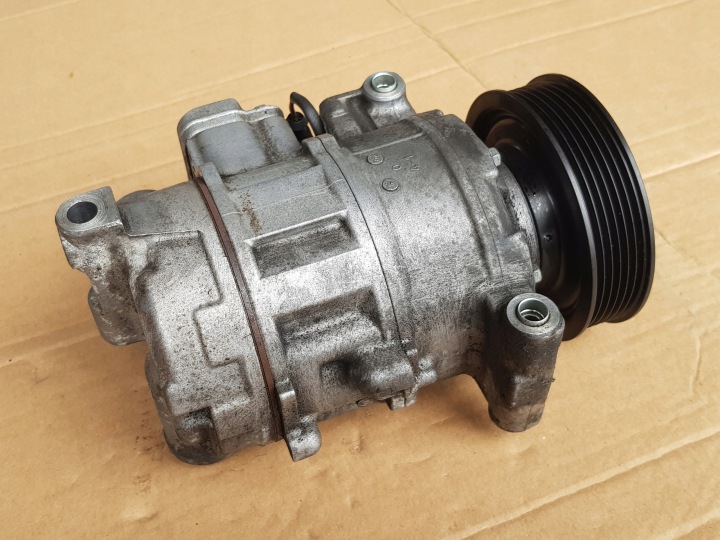 COMPRESSEUR DE CLIMATISATION AUDI A4 B8 A5 8T 2.7 TDI 3.0 TDI SUPER ÉTAT