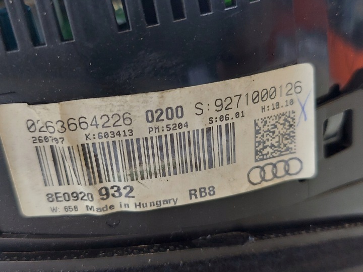 COMPTEUR COMPTEUR A4 B7 2.7 TDI 8E0920932