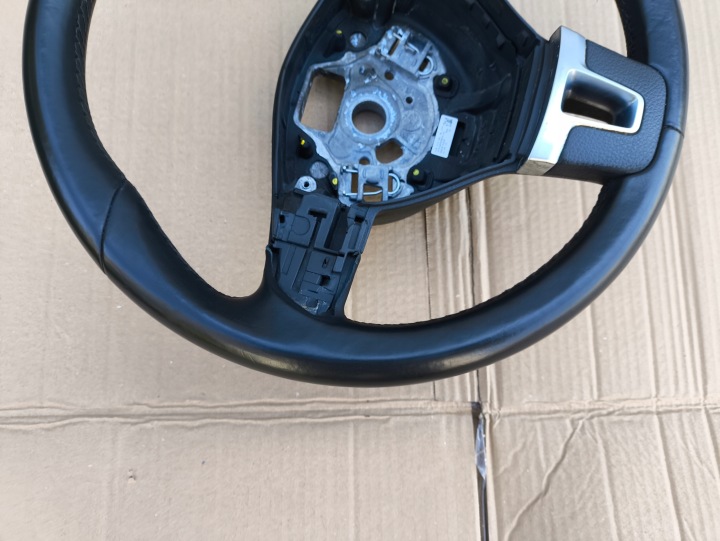 VOLANT VW PASSAT B6 LIFT PASSAT B7 SHARAN 7N