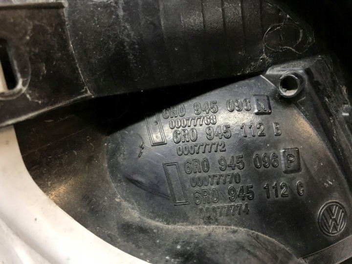 PHARE DROIT ARRIÈRE VW POLO V 6R HAYON (09-14) EUROPE 6R0945096
